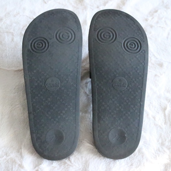 Gucci Green and Red Striped Rubber Slide Sandal - Picture 5 of 8